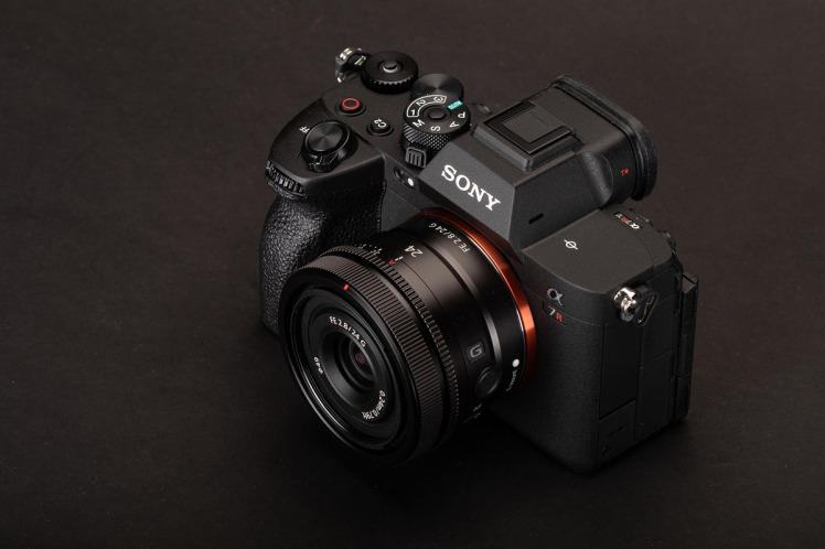 نقد و بررسی کامل دوربین جدید سونی Sony a7R V